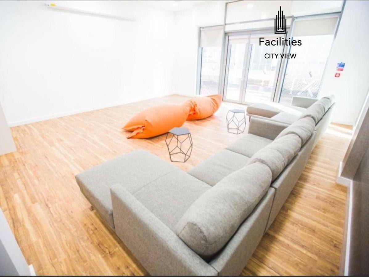 Studio Apartments Free Street Parking Subject To Availability مانشستر المظهر الخارجي الصورة