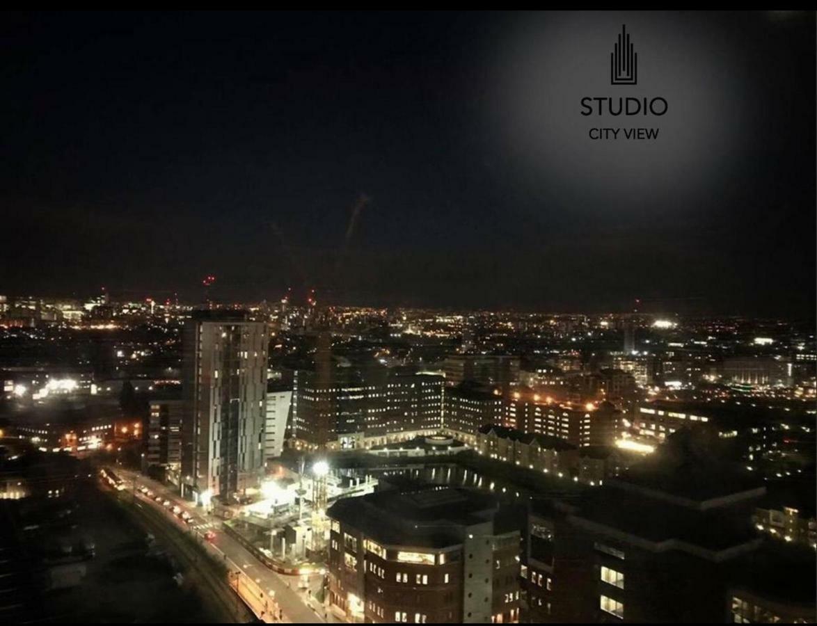 Studio Apartments Free Street Parking Subject To Availability مانشستر المظهر الخارجي الصورة
